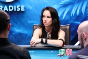 Liv Boeree (Foto: Reprodução)